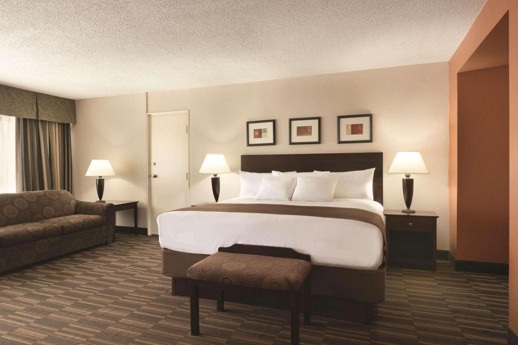 Radisson Hotel Louisville North Jeffersonville Ngoại thất bức ảnh